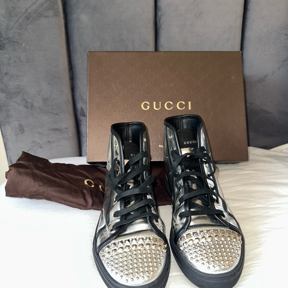 Gucci woman’s Silver Metallic Leather Spikes
Studded Sneakers Boots - Picture 1 of 6